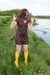 view details of set gm-4m001, Wearing a minidress go-go boots, Maude takes a mudbath!